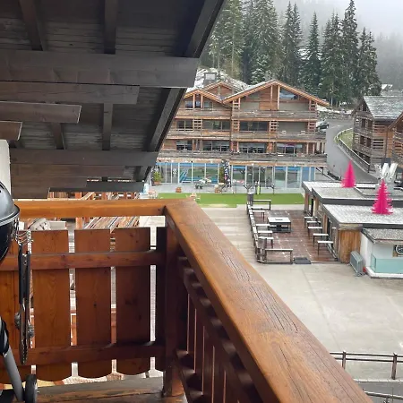 Apartment Avouitzons Medran - Ski-in Ski-out 30 Meters From Medran Lift And 40 Meters From W